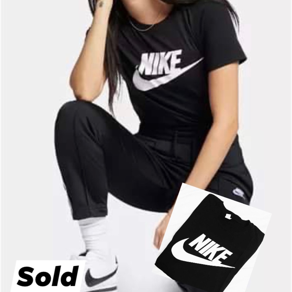 Nike tee
